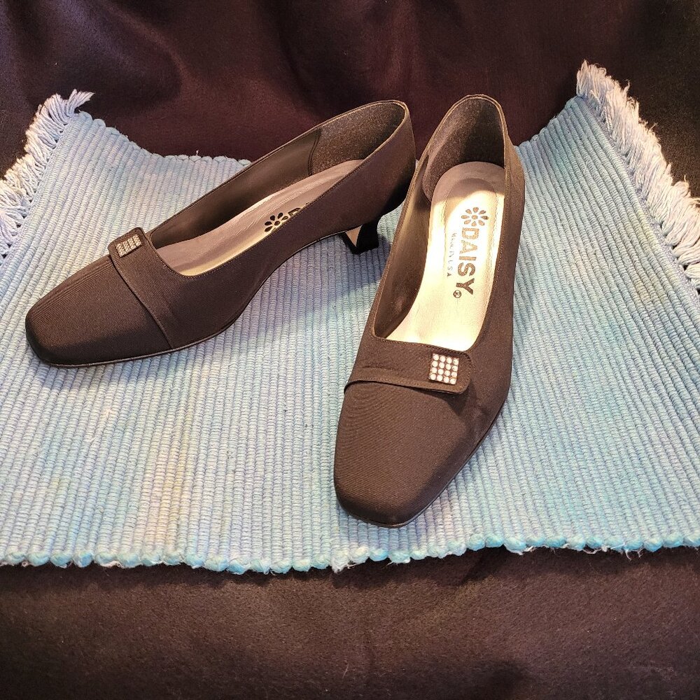 Daisy Black Satin Pumps with Rhinestone Embellishments Size 9